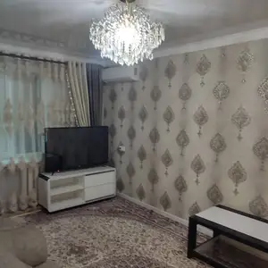 2-комн. квартира, 3 этаж, 50 м², 82-мк-н" назди клиникаи мансуров