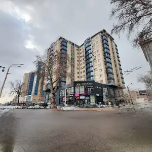 2-комн. квартира, 9 этаж, 85м², Цум