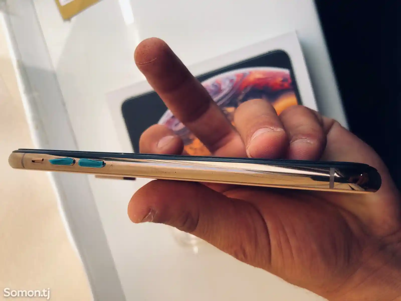 Apple iPhone Xs, 256 gb, Gold-3