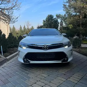 Toyota Camry, 2017