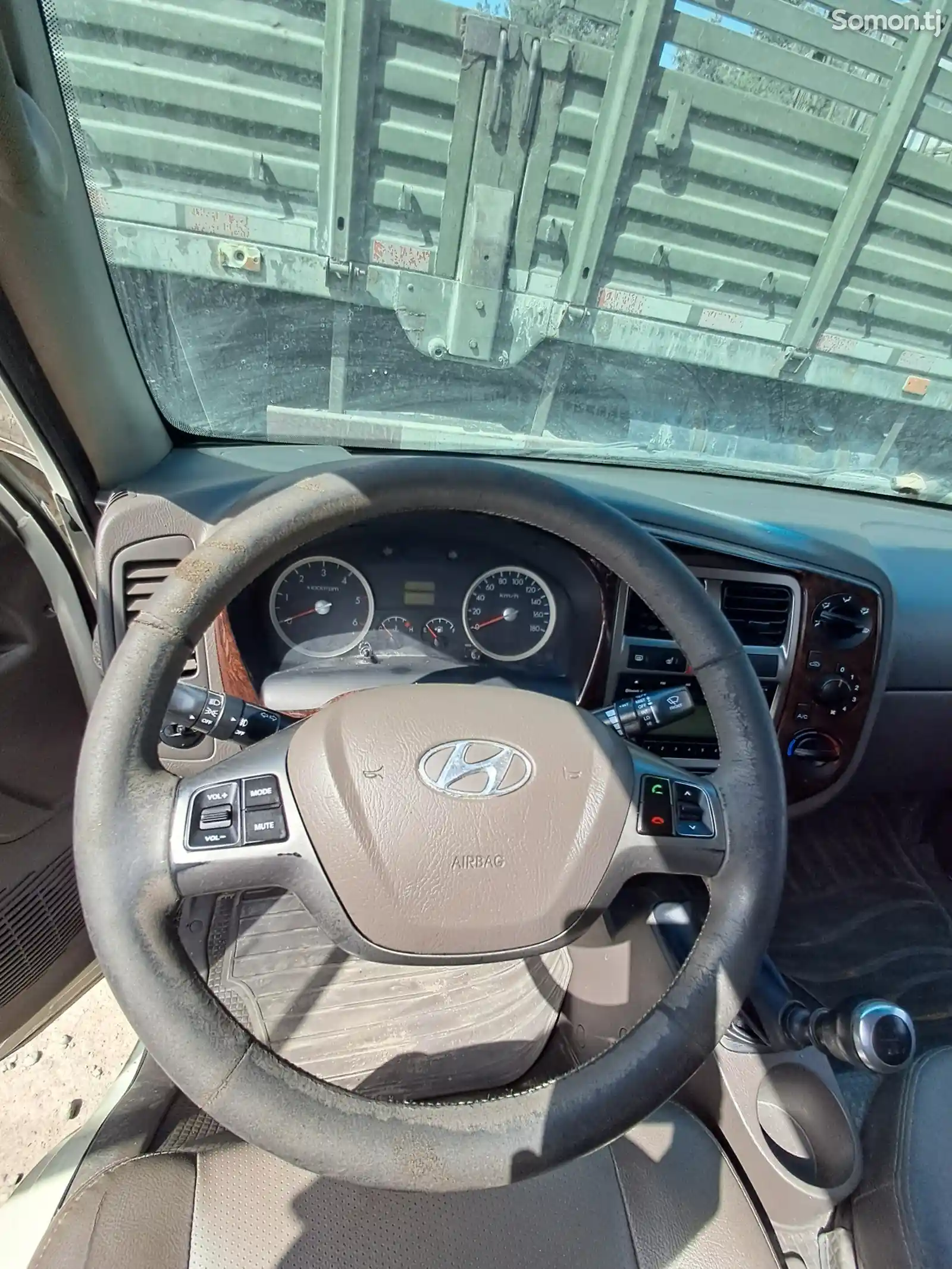 Бортовой автомобиль Hyundai Porter, 2013-3