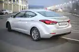 Hyundai Elantra, 2015-6