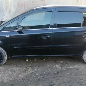 Opel Zafira, 2006