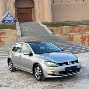 Volkswagen Golf, 2015