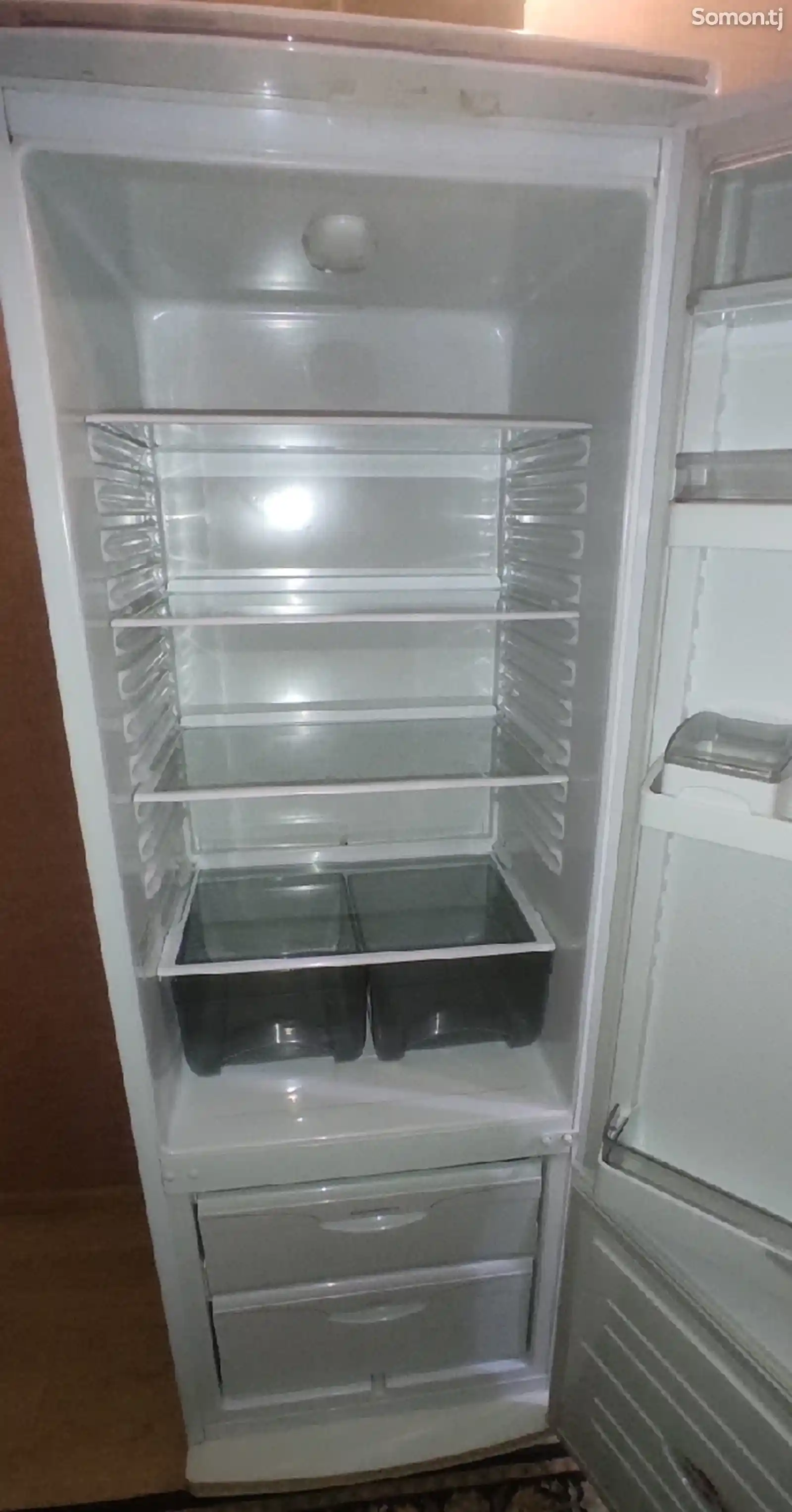 Холодильник двухкамерный Атлант МХМ-1800-1
