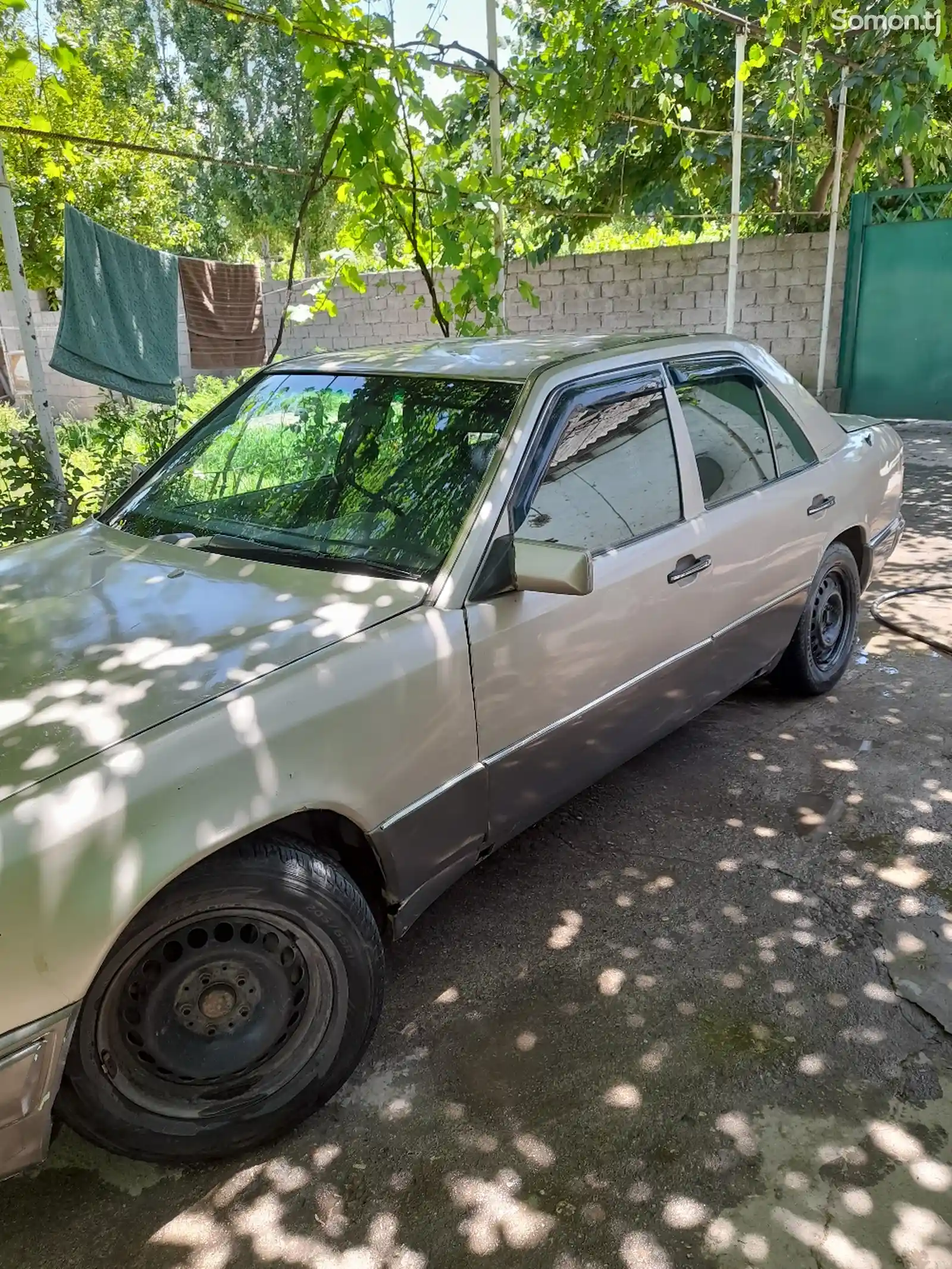 Mercedes-Benz E class, 1988-2