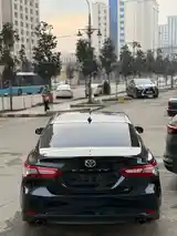 Toyota Camry, 2018-5