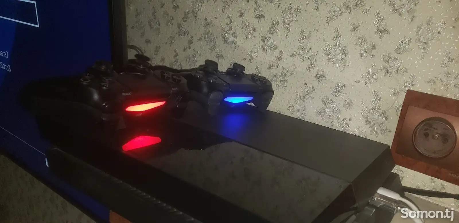 Игровая приставка Sony PlayStation 4-1