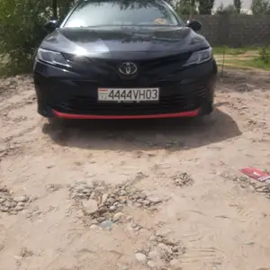 Toyota Camry, 2018