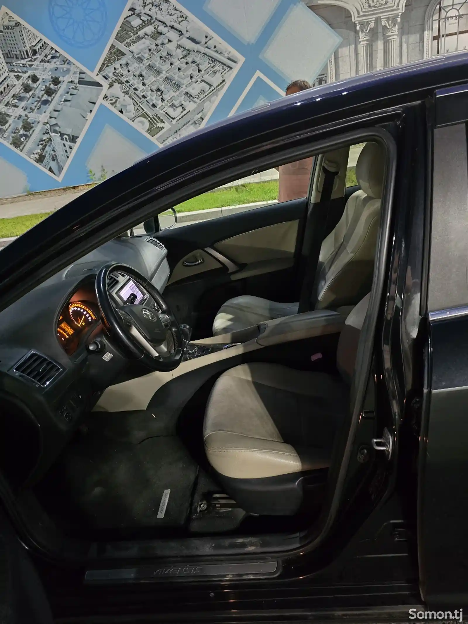 Toyota Avensis, 2013-3