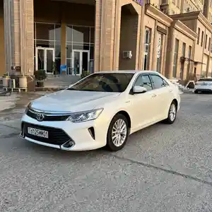 Toyota Camry, 2016