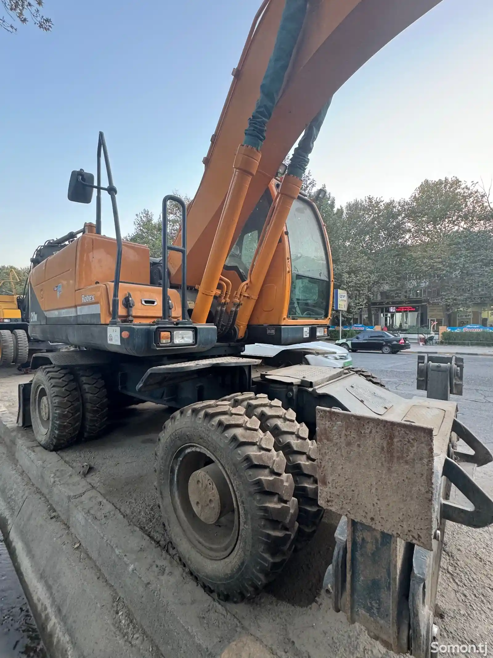 Экскаватор Hyundai R210W-5