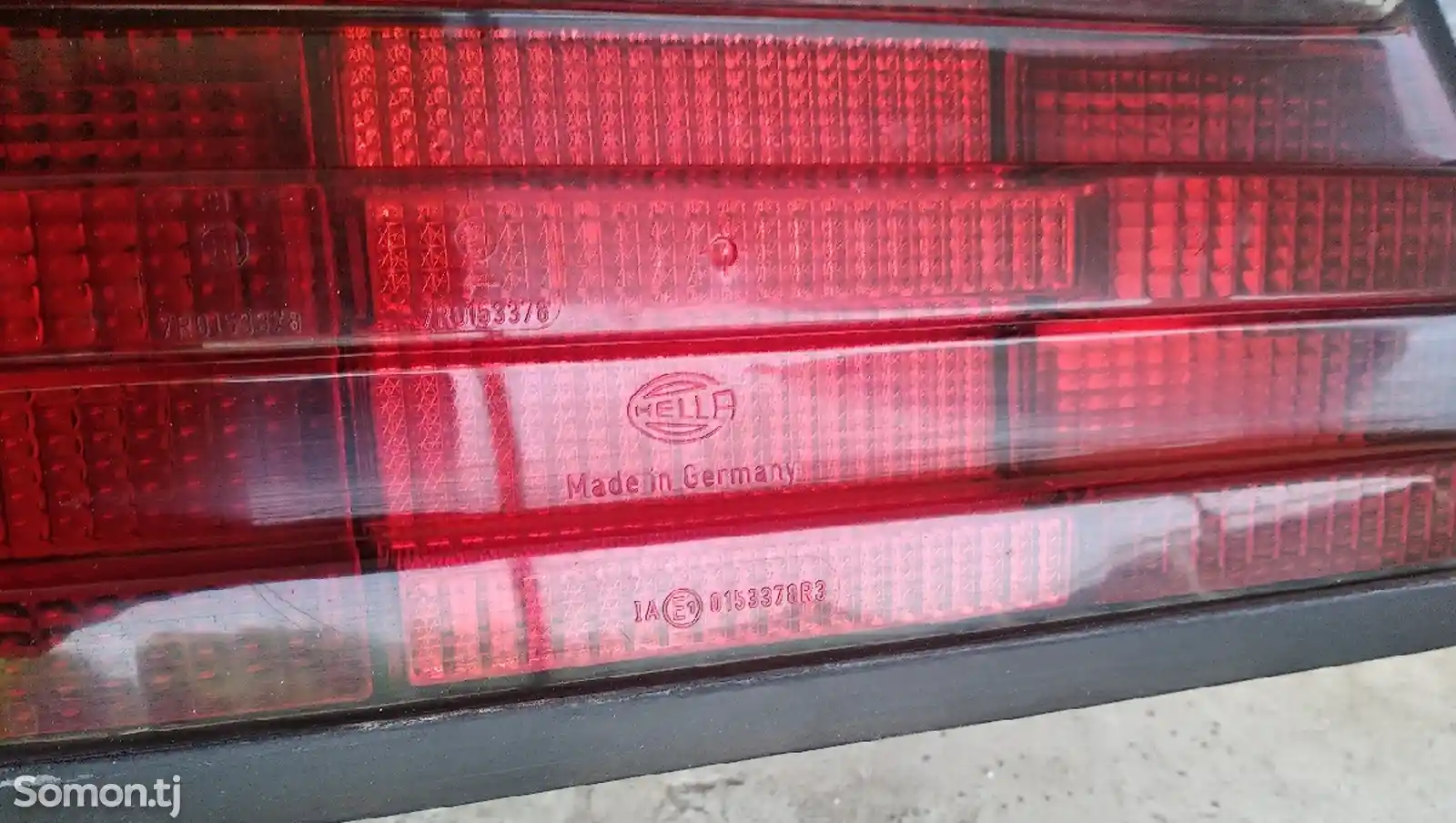 Задний фонарь от Mercedes-9