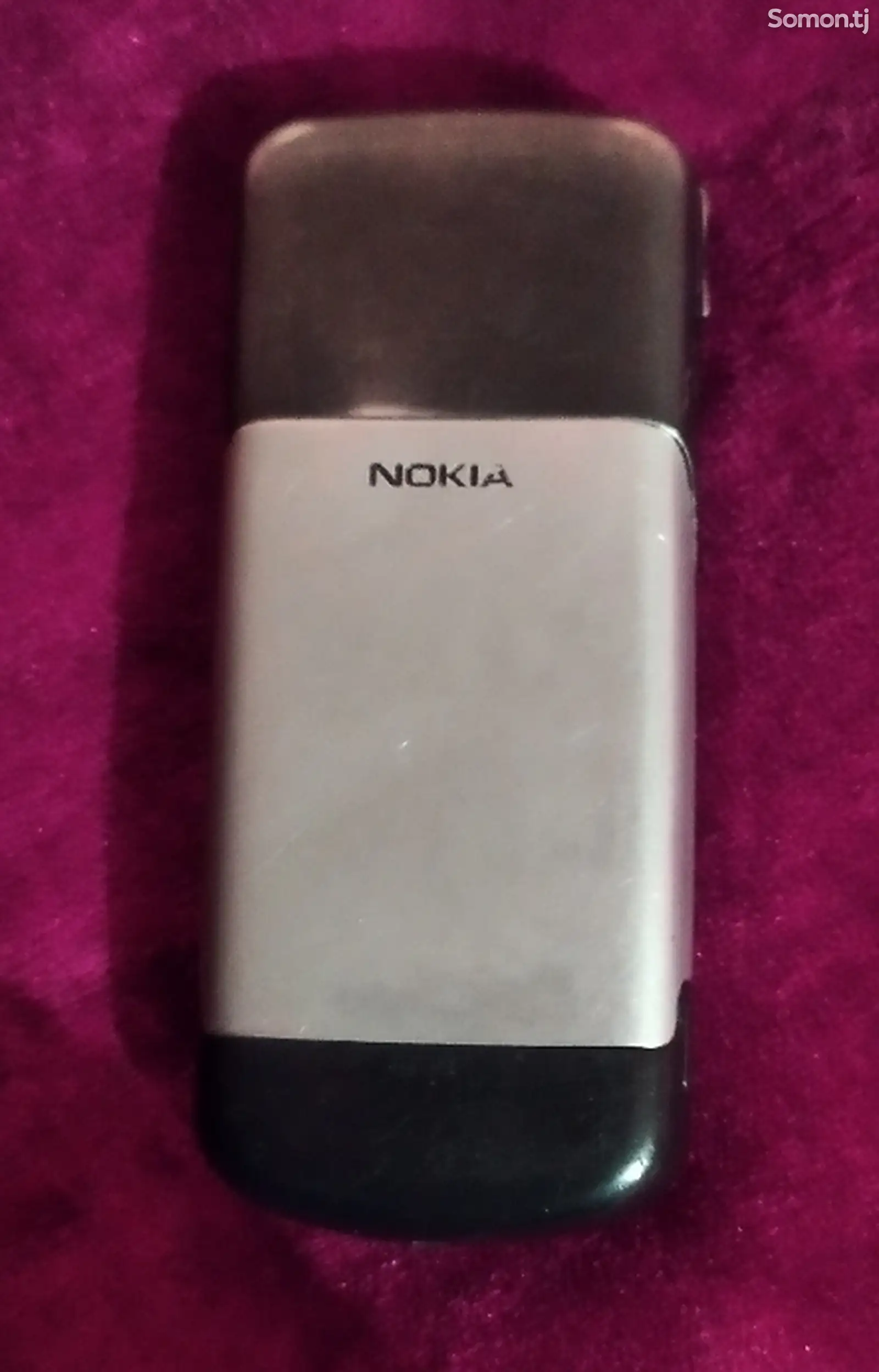 Nokia 8600 Luna-1