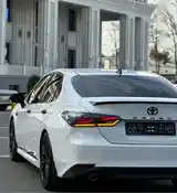 Toyota Camry, 2018-8