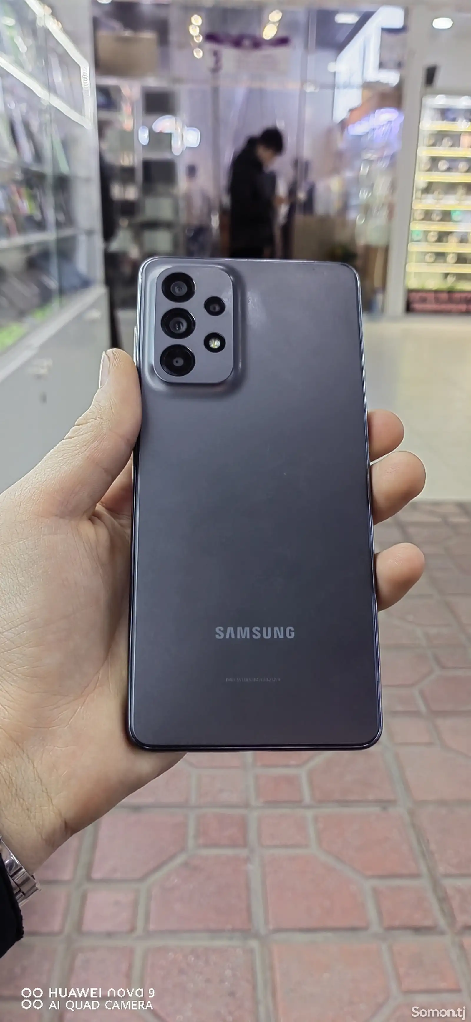 Samsung Galaxy A73 5G-1