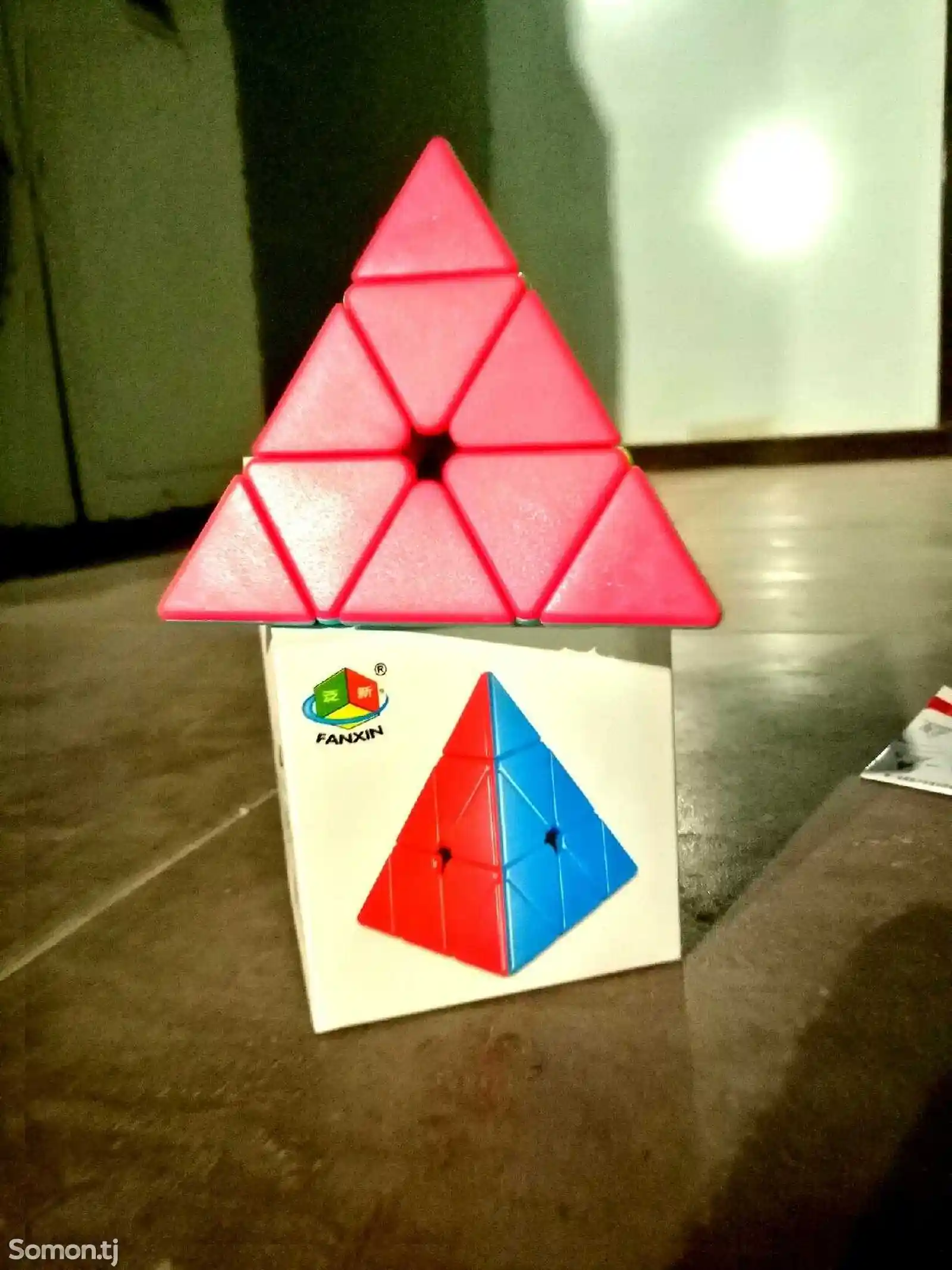Кубик рубика пирамида-1