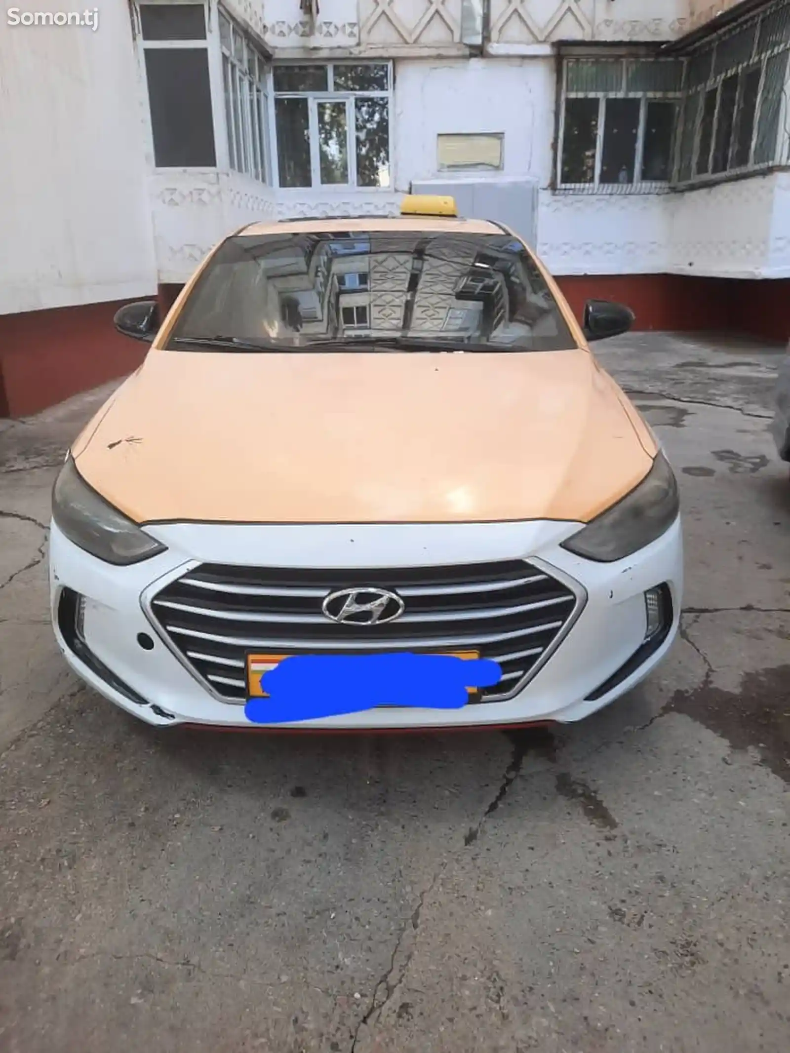 Hyundai Elantra, 2017-1