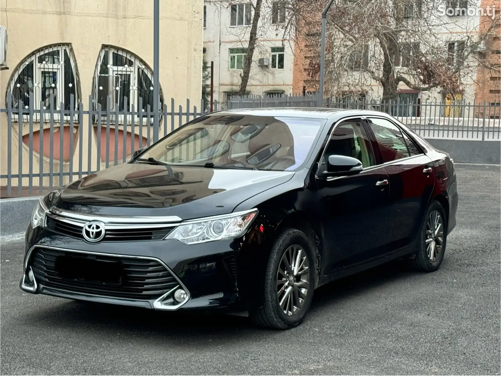 Toyota Camry, 2017-1