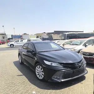 Toyota Camry, 2018