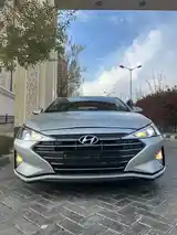 Hyundai Elantra, 2019-2