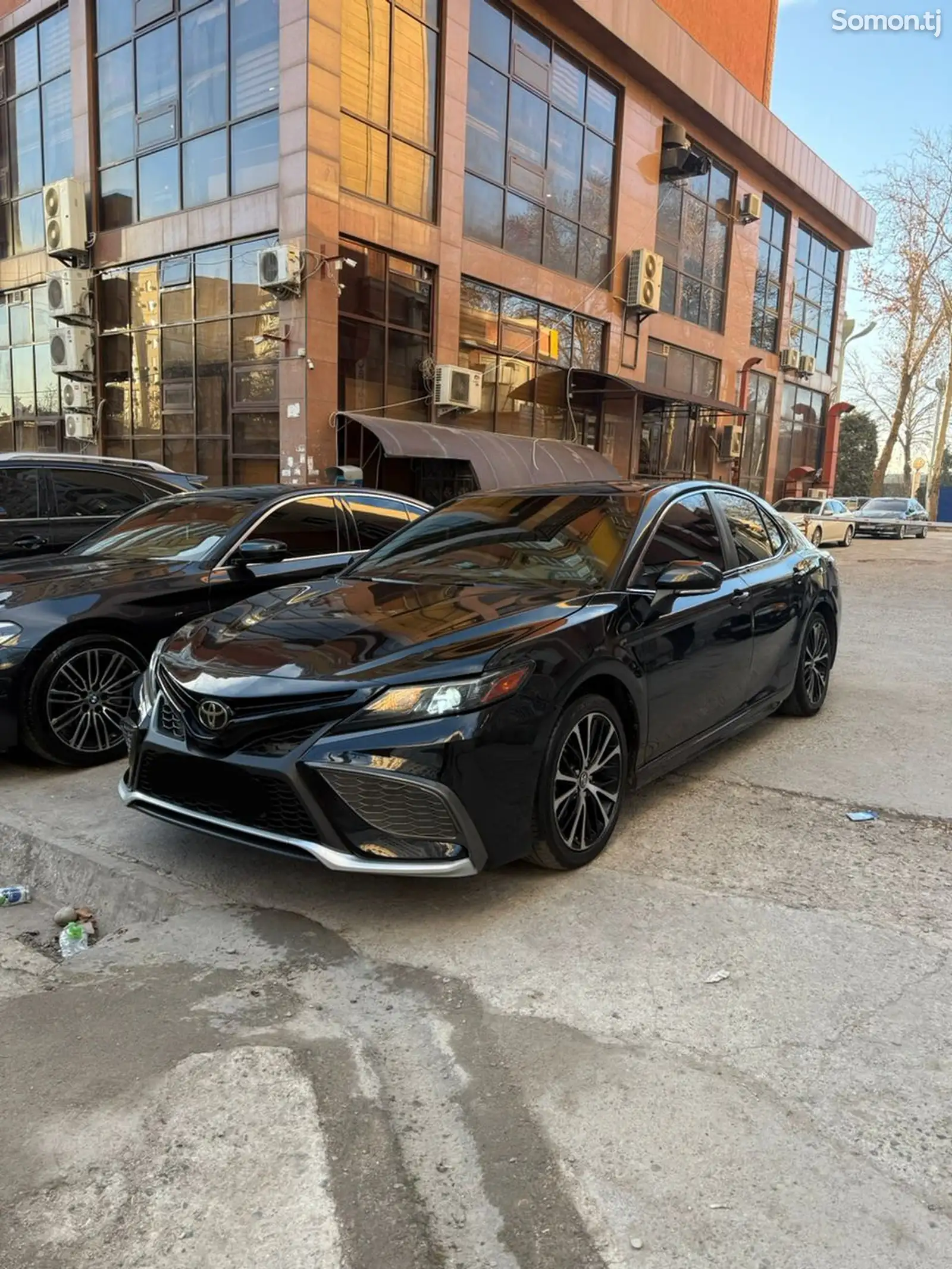 Toyota Camry, 2018-1