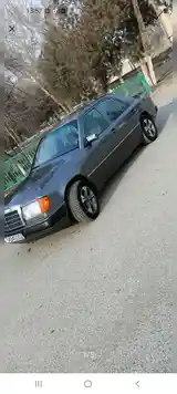 Mercedes-Benz W124, 1993-5