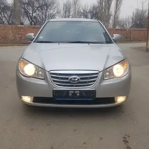 Hyundai Avante, 2010