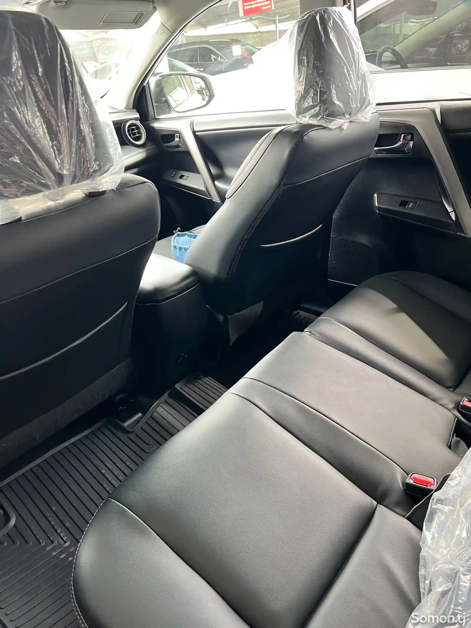 Toyota RAV 4, 2017-6