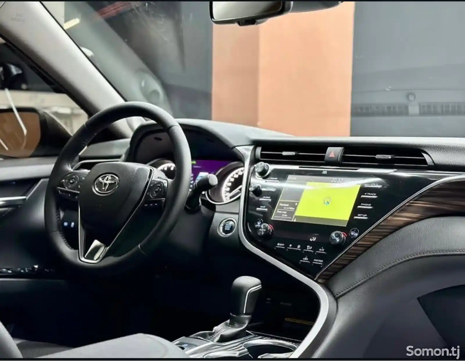 Toyota Camry, 2019-6