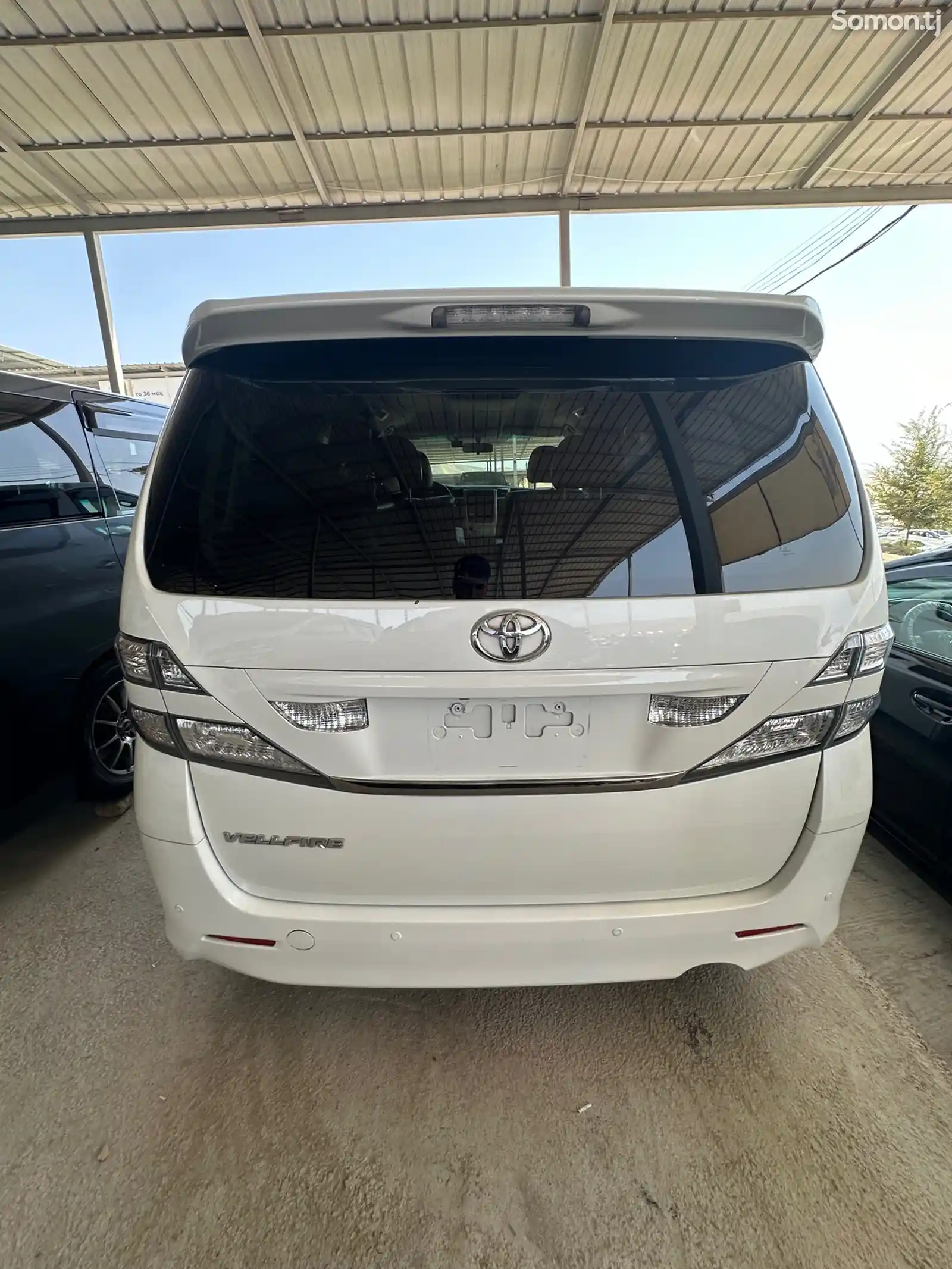 Toyota Vellfire, 2014-2