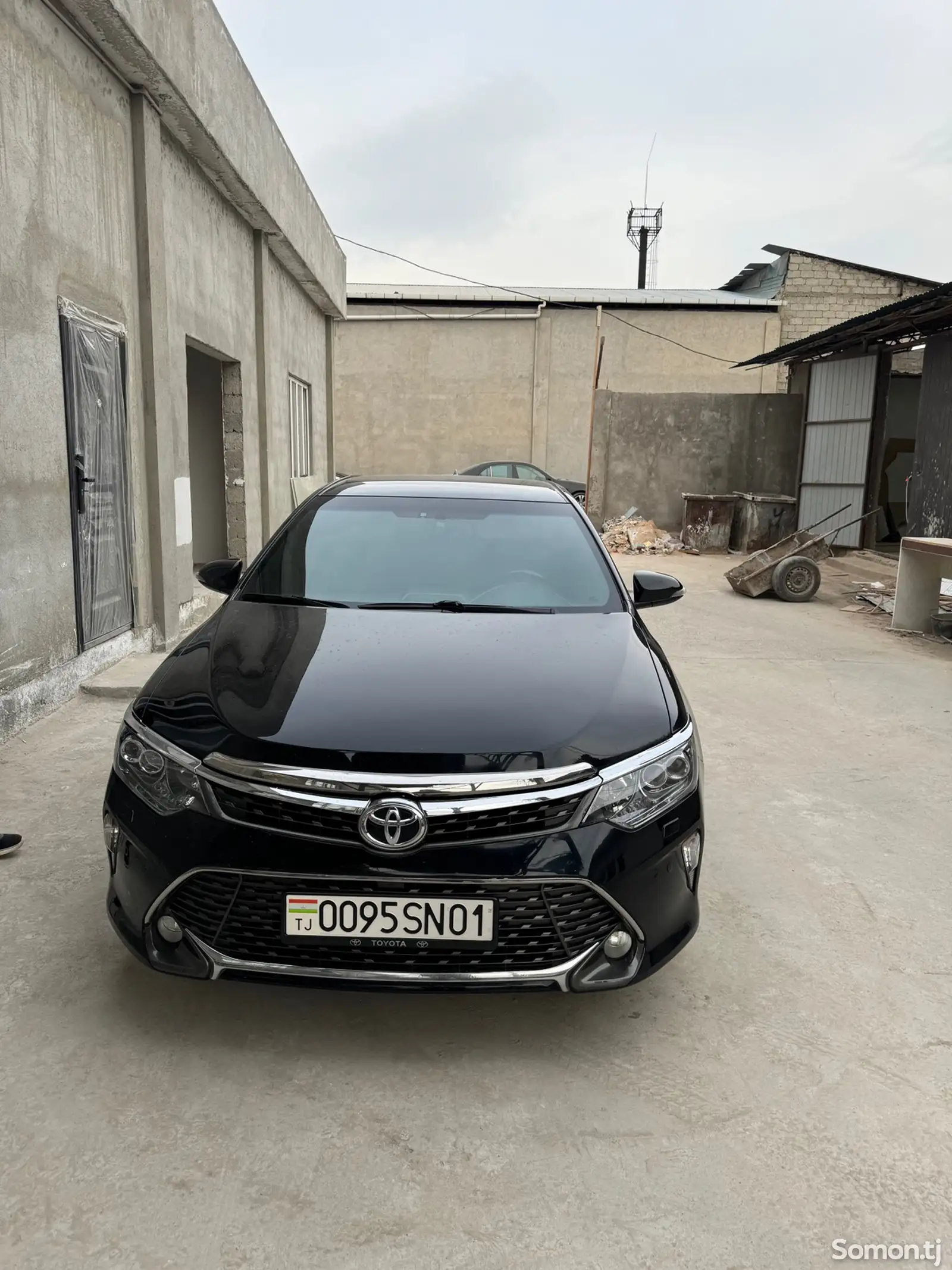 Toyota Camry, 2017-1