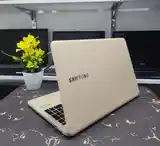 Ноутбук Samsung core i5-8250U-6