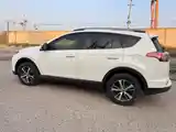 Toyota RAV 4, 2018-4