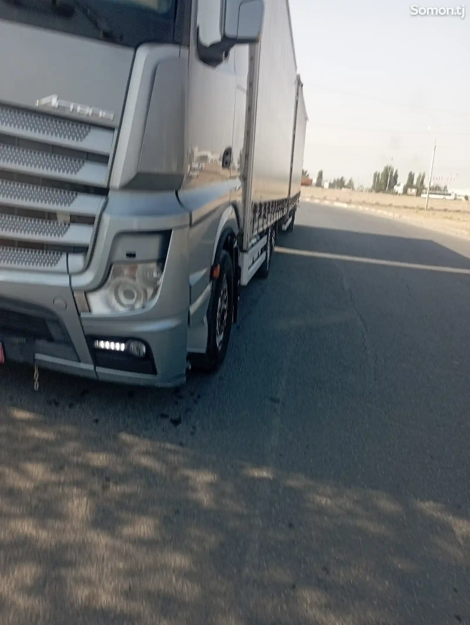 Бортовой грузовик Mercedes-Benz Actros, 2014-5