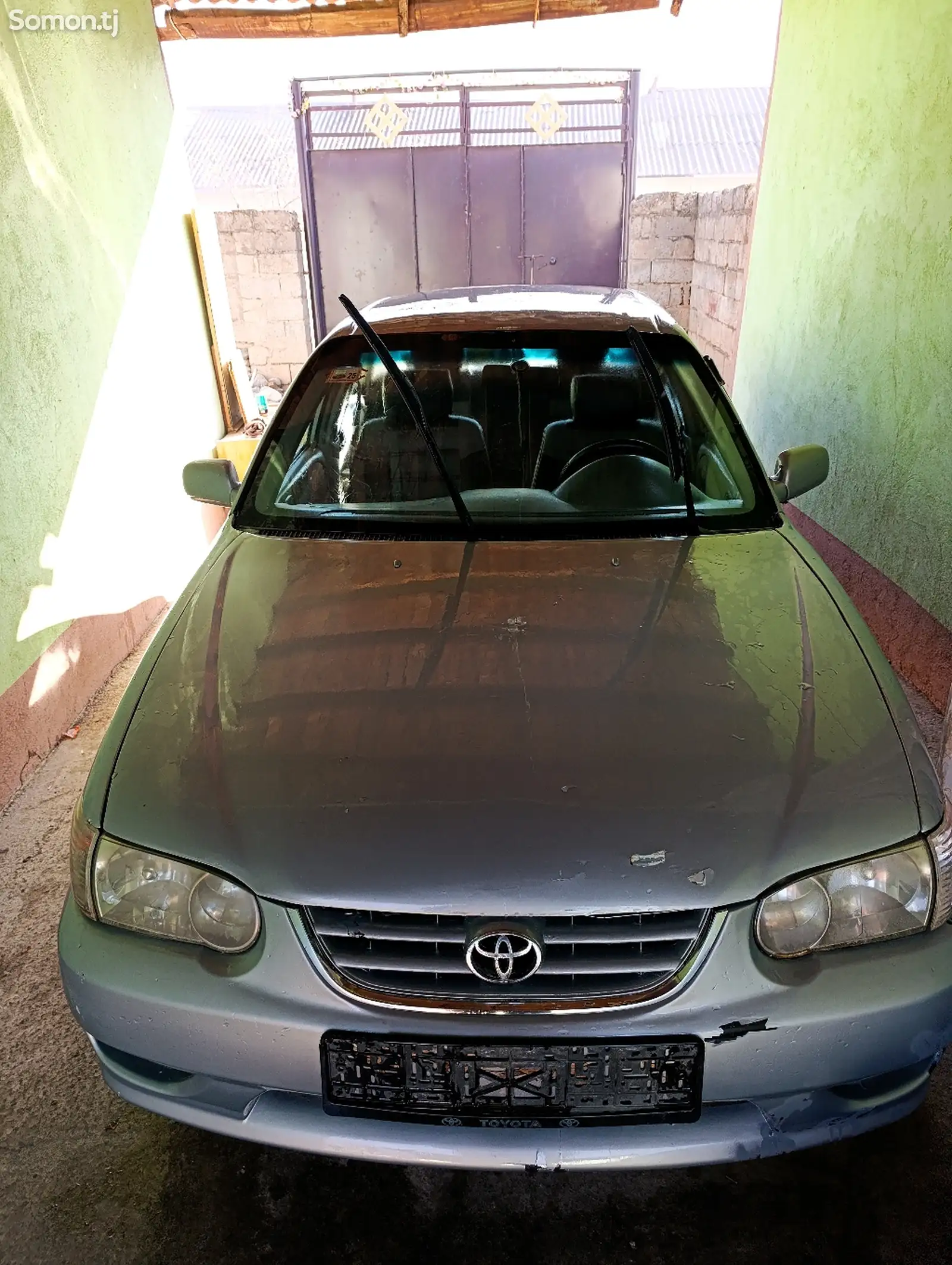 Toyota Corolla, 2000-1