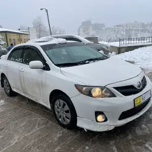 Toyota Corolla, 2011