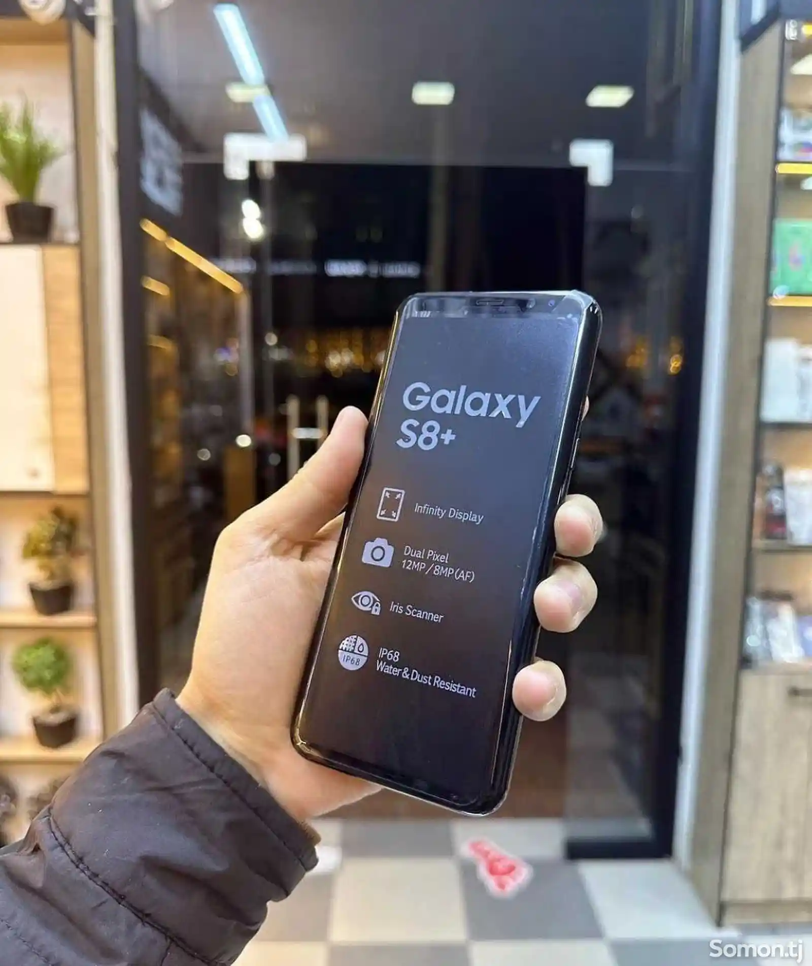 Samsung galaxy S8 Plus-6