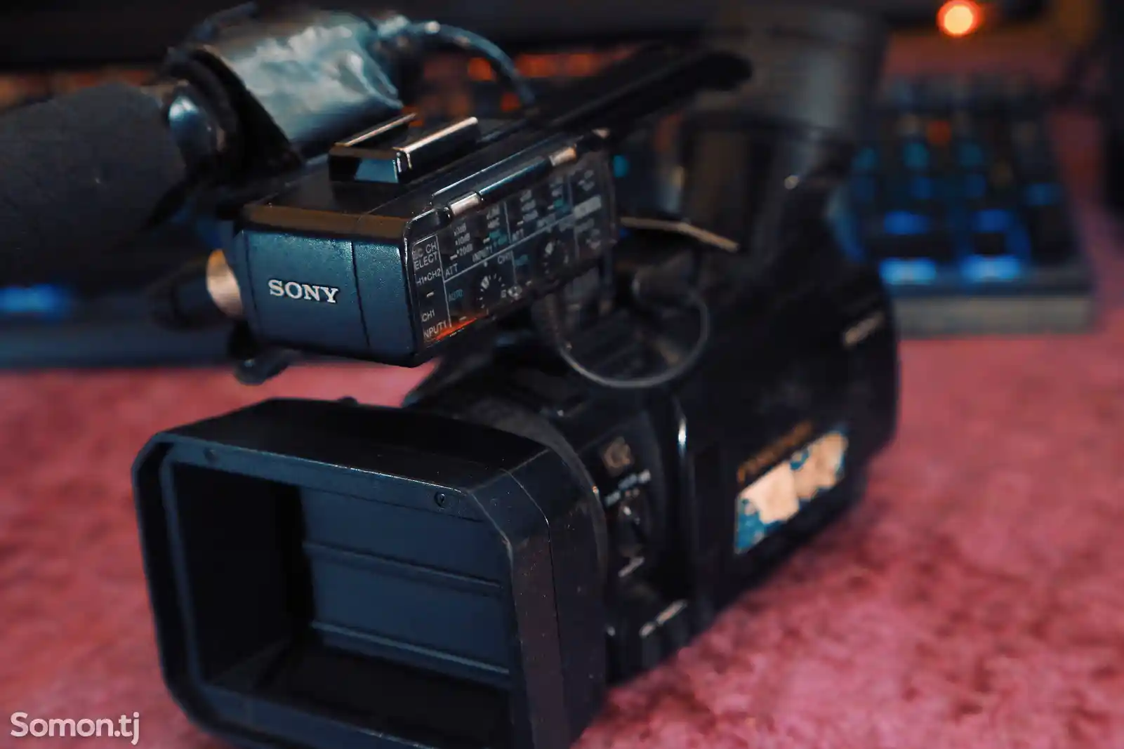 Видеокамера Sony NX70P-2