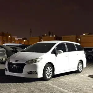 Toyota Wish, 2014