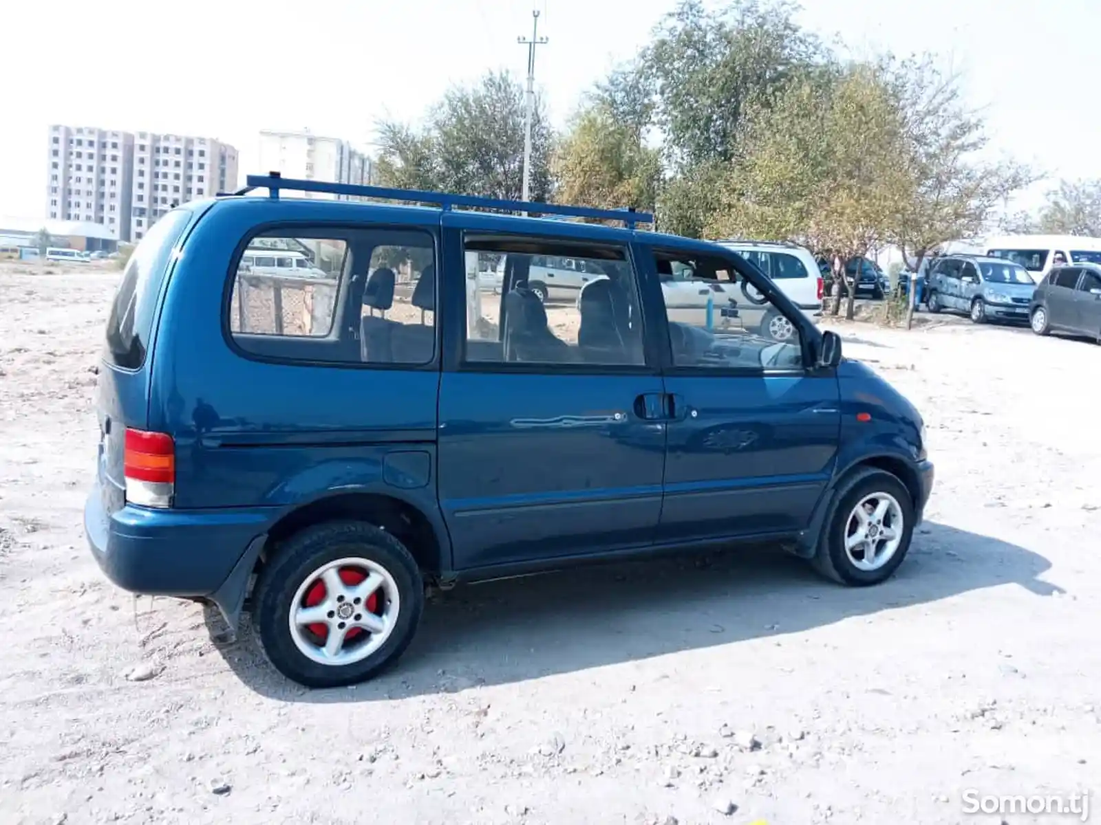 Nissan Serena, 1997-3