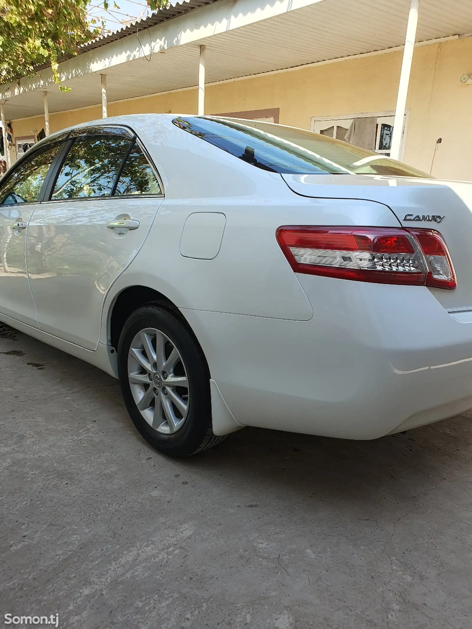 Toyota Camry, 2010-8