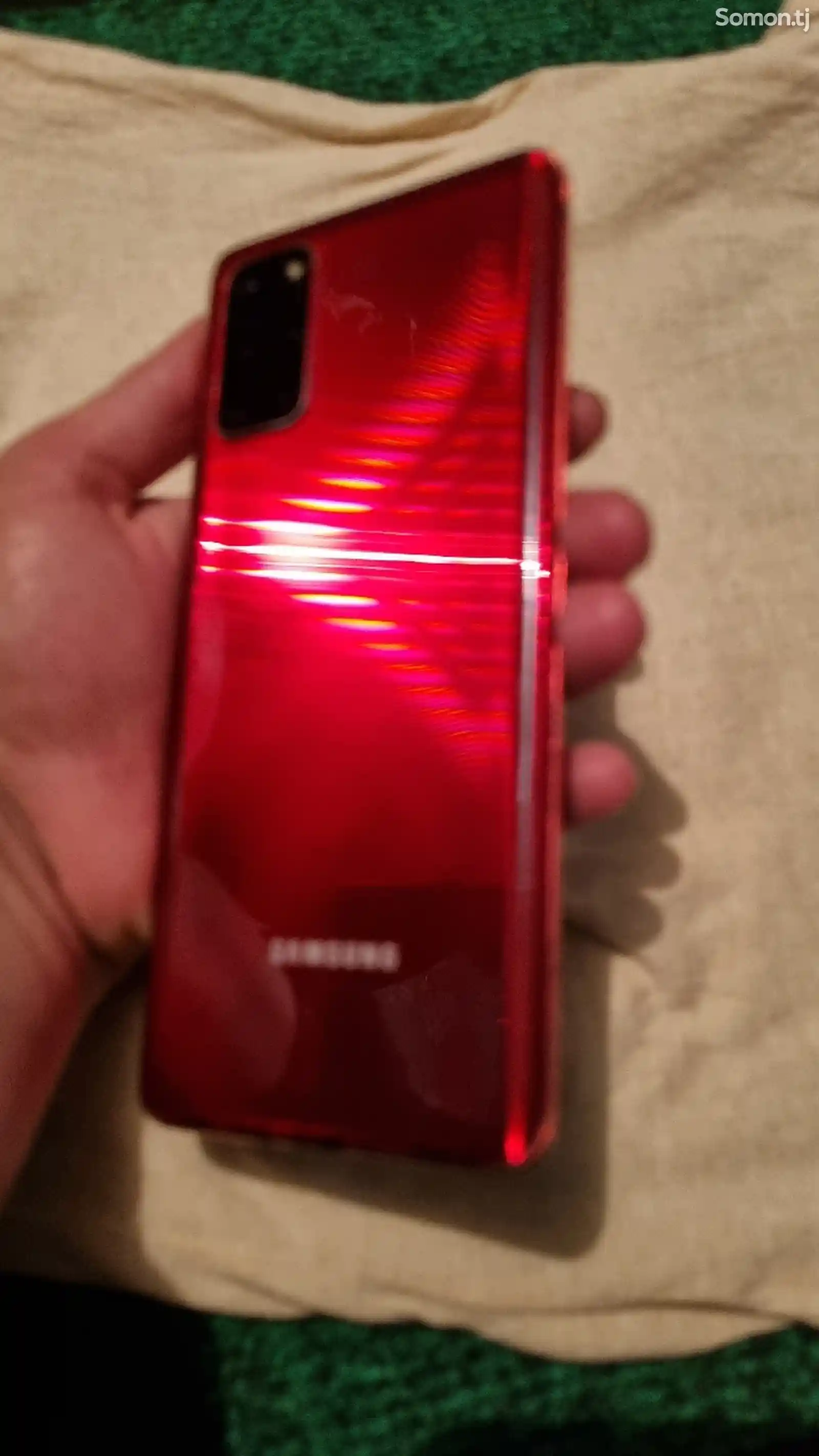 Samsung Galaxy s20 plus-4