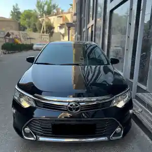 Toyota Camry, 2015