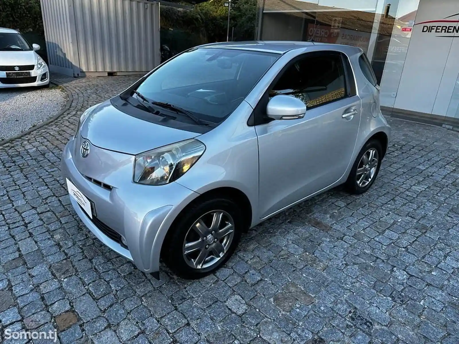 Toyota IQ, 2009-1