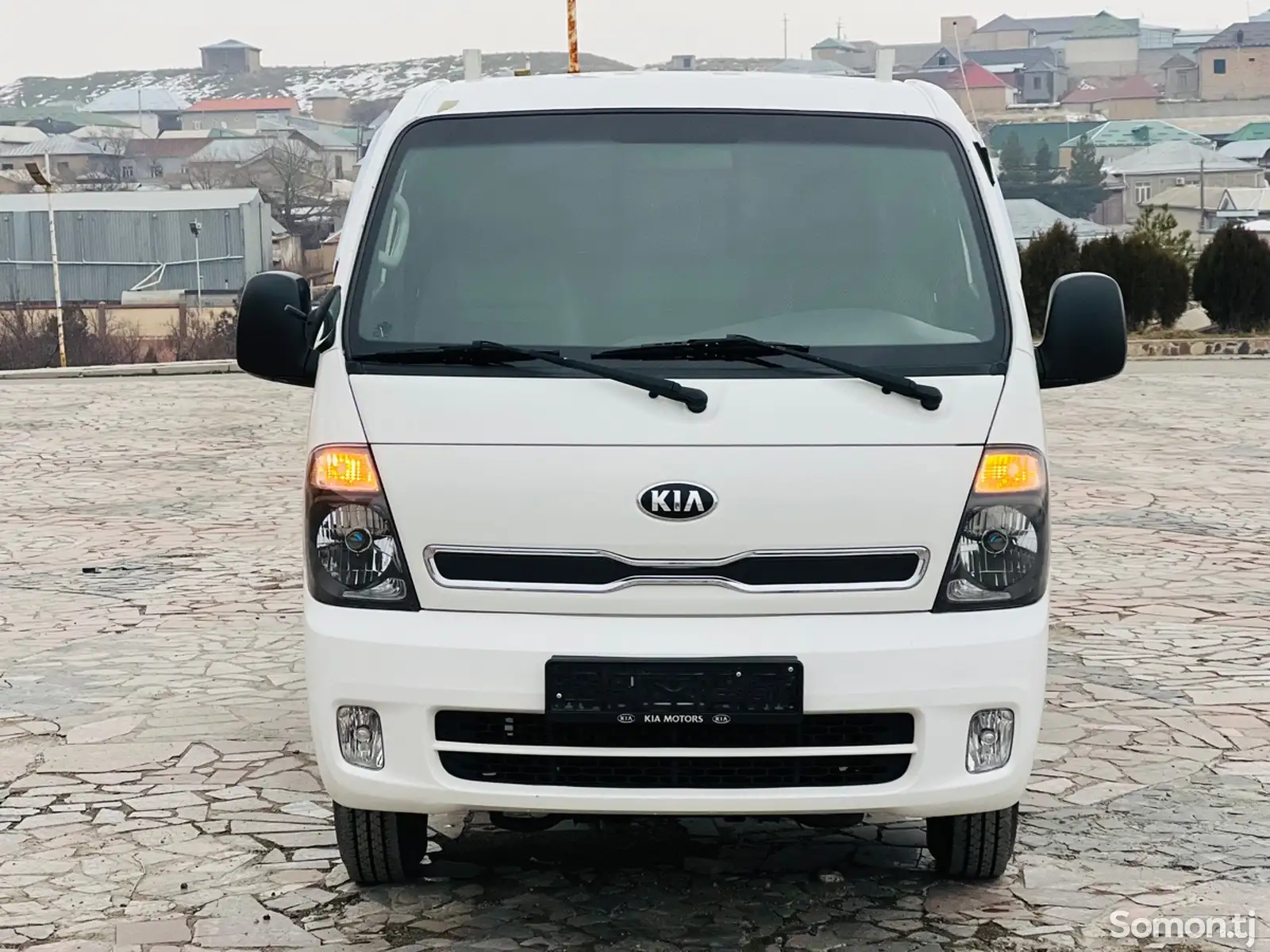 Бортовой автомобиль Kia Bongo, 2013-1