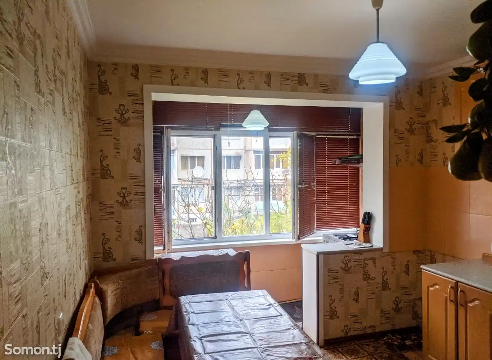 3-комн. квартира, 2 этаж, 75м², 12 мкр-3