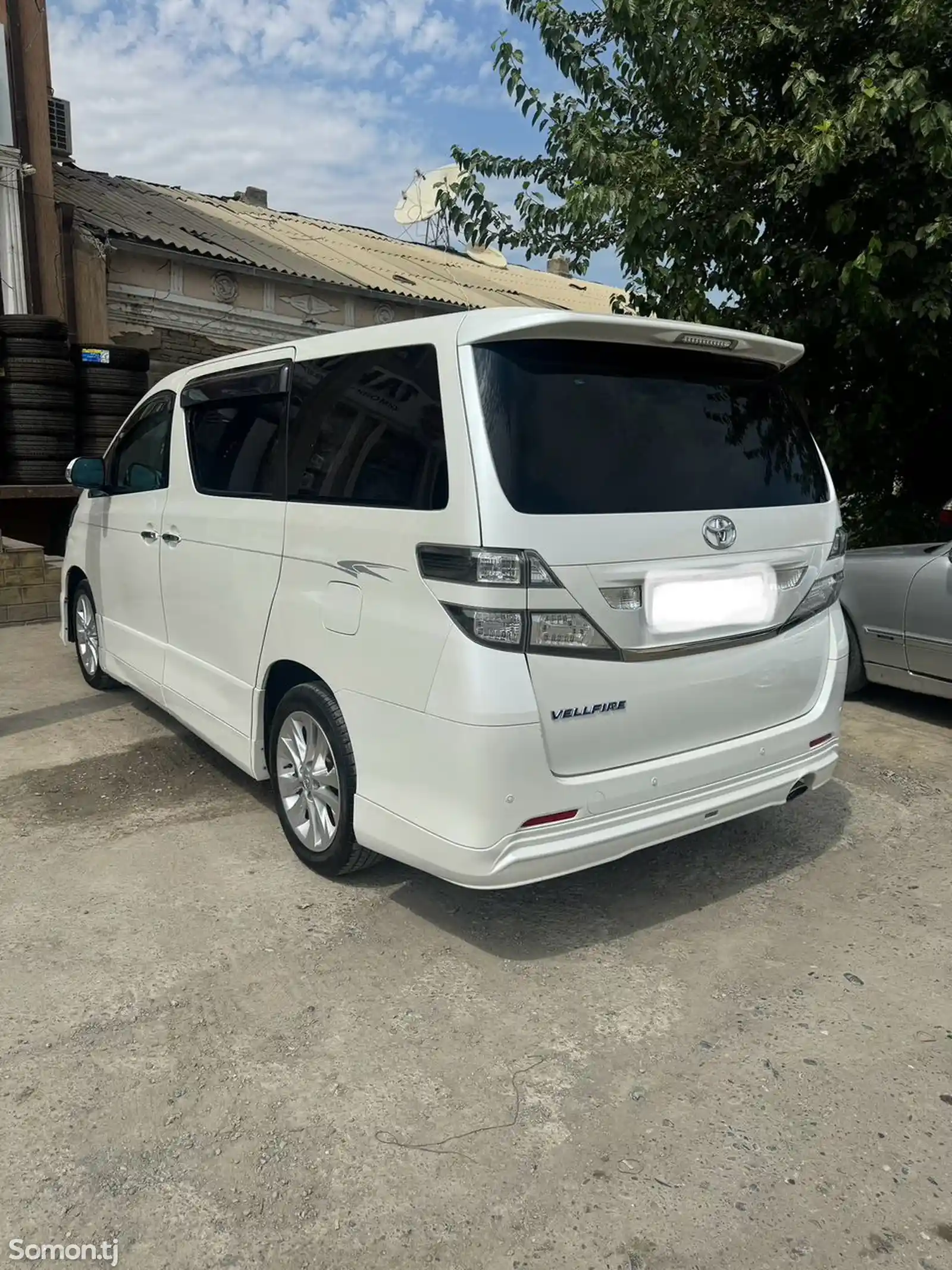 Toyota Alphard, 2014-6