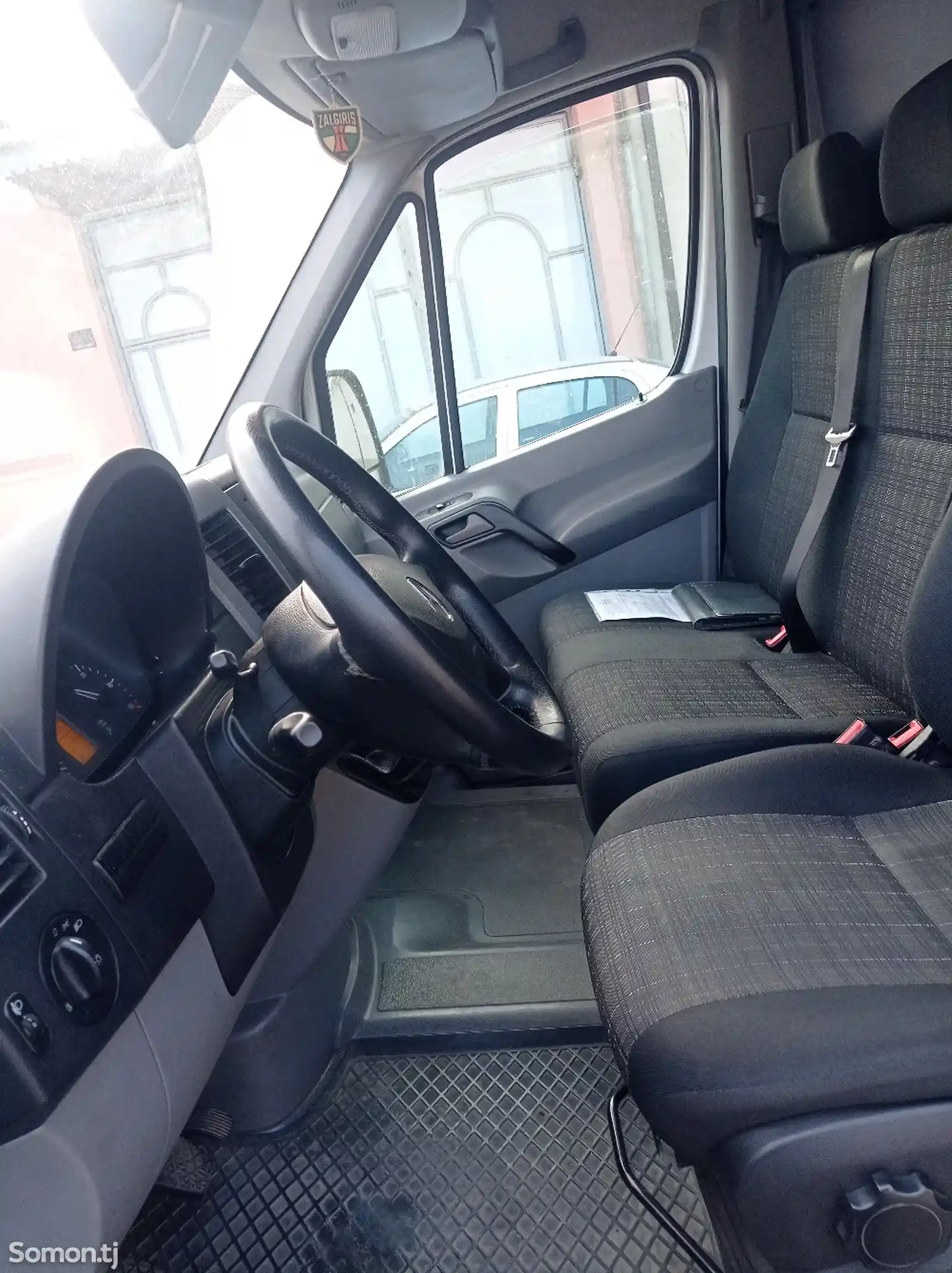 Фургон Mercedes-Benz Sprinter, 2016-5