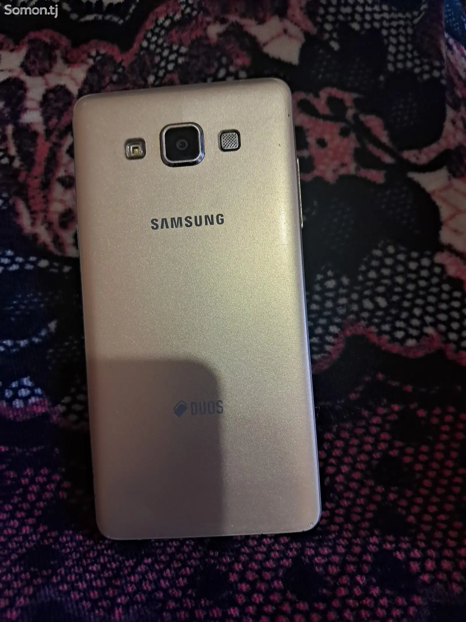 Samsung Galaxy A5Duos Gold-1